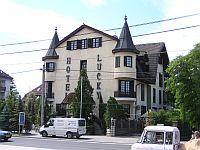 Hotel Lucky Budapest olcsó 3 csillagos szálloda Zuglóban