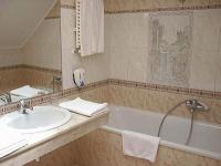 Modern fürdőszoba a budapesti Unio Hotelben